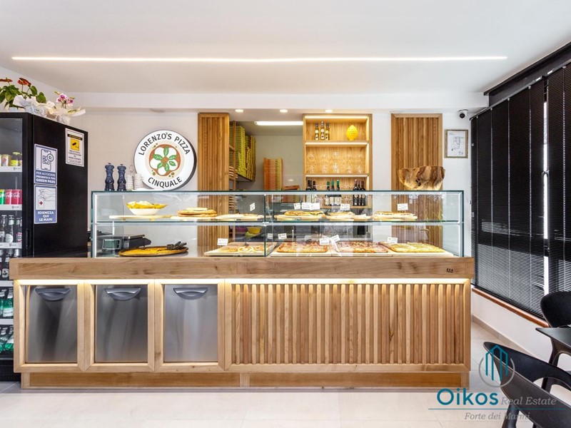 Immobile commerciale in Vendita a Montignoso, 200'000€, 50 m²