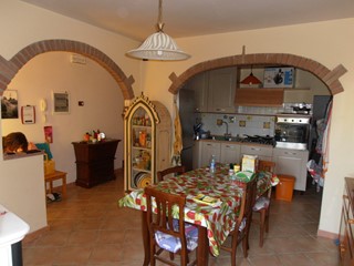 Casa Indipendente in Vendita a Vicchio, 165'000€, 97 m²
