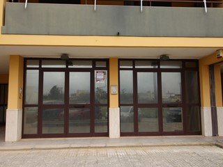 Negozio in Vendita a Manduria, 65'000€, 50 m²