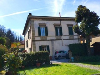 Appartamento in Vendita a San Giuliano Terme, zona Ripafratta, 295'000€, 400 m², arredato