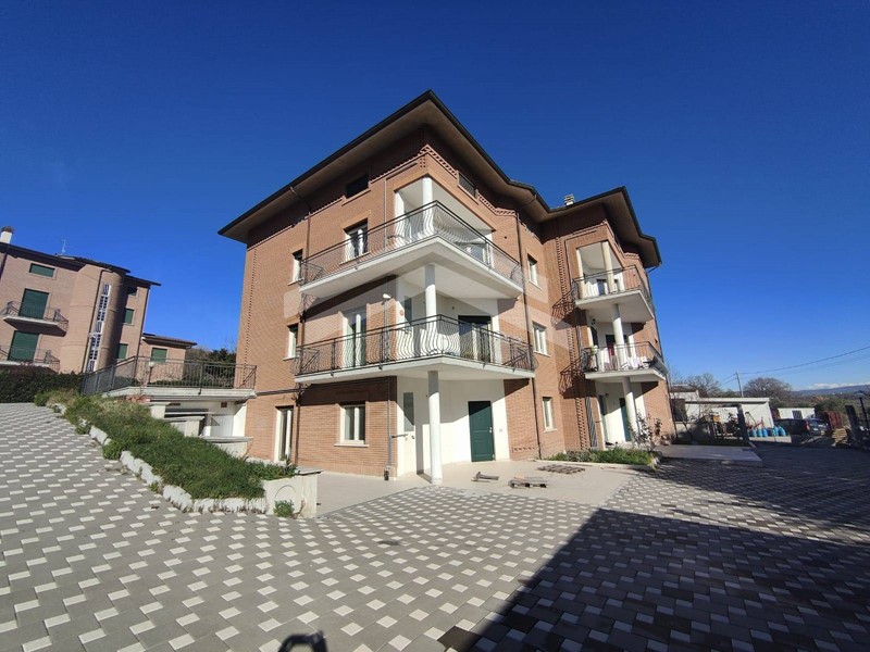 Trilocale in Vendita a Campobasso, zona S. Giovanni, 160'000€, 70 m²