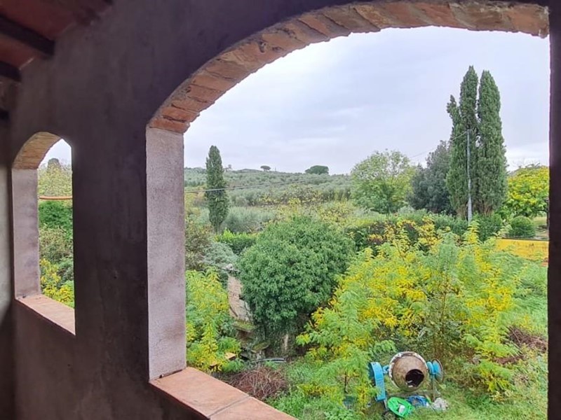 Casale in Vendita a Capannoli, 139'000€, 338 m², con Box