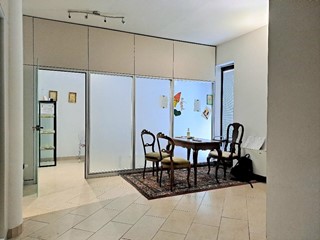 Negozio in Vendita a Massarosa, 90'000€, 60 m²