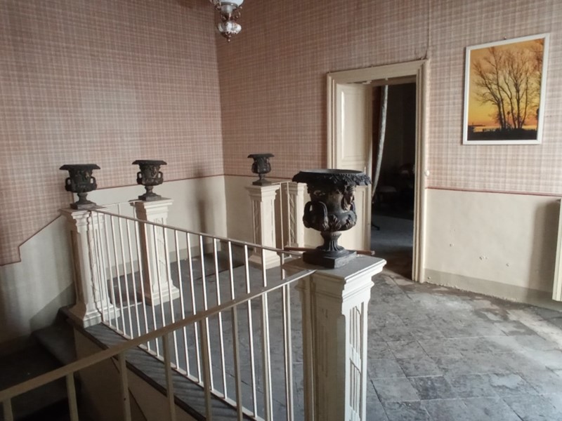 Casa Indipendente in Vendita a Chiaramonte Gulfi, 380'000€, 450 m², con Box