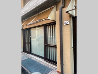 Ufficio in Vendita a Brescia, zona brescia, 133'000€, 150 m²