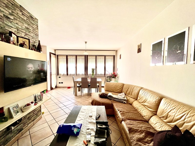 Appartamento in Vendita a Roncofreddo, zona Gualdo, 139'000€, 100 m², con Box