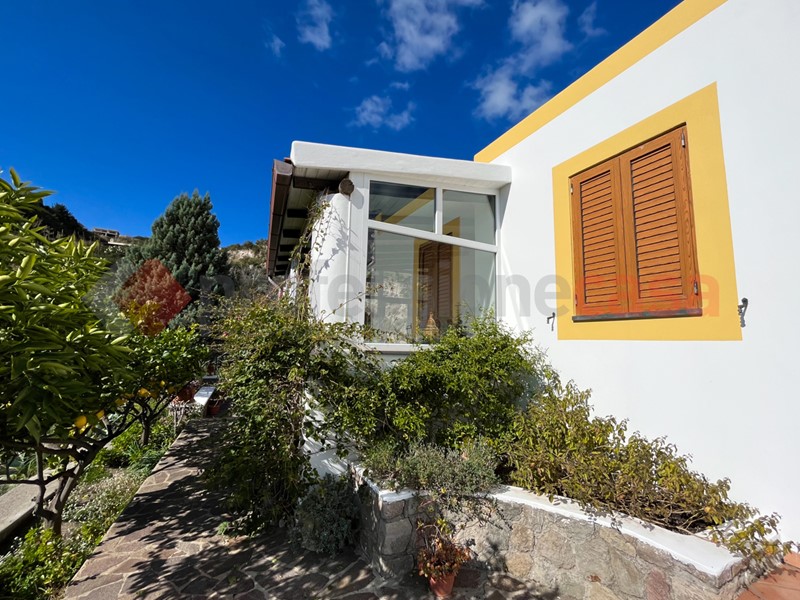 Casa Indipendente in Vendita a Lipari, 490'000€, 125 m²