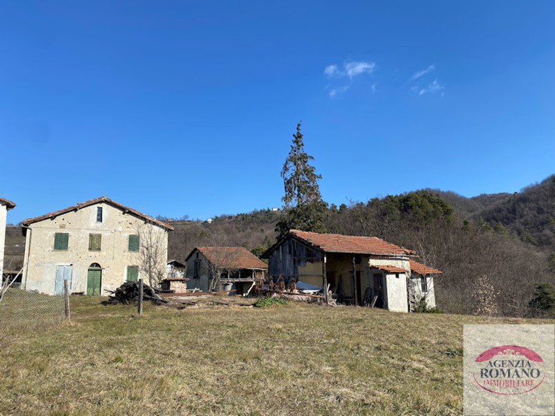 Casa Indipendente in Vendita a Ponzone, 90'000€, 277 m²