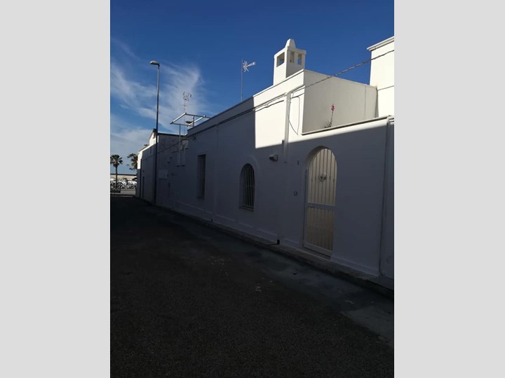 Casa Indipendente in Affitto a Maruggio, zona Campomarino di Maruggio, 2'700&euro;, 70 m², arredato