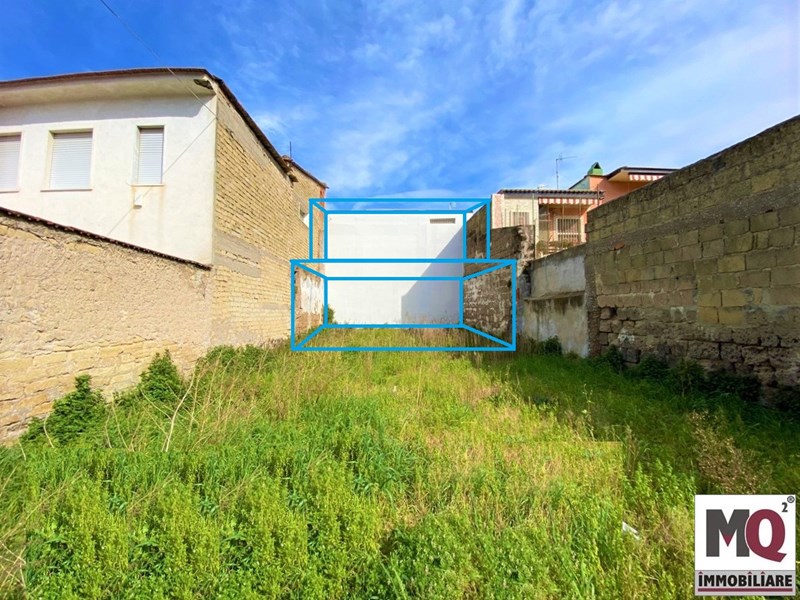 Terreno edificabile in Vendita a Mondragone, zona Via Monte Cicoli, 25'000€, 200 m²