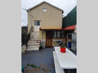 Casa Semi Indipendente in Vendita a Salerno, zona Giovi San Nicola , 70'000&euro;, 45 m²
