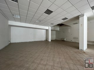 Immobile commerciale in Affitto a Empoli, 1'900&euro;, 300 m²
