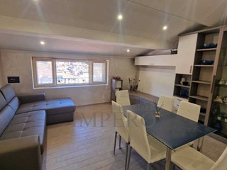 Bilocale in Vendita a Dolceacqua, 127'000€, 45 m², arredato