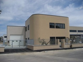 Capannone in Affitto a Carrara, 1'500€, 288 m²