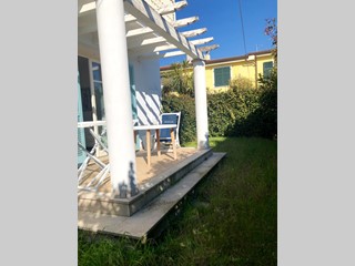 Casa Semi Indipendente in Vendita a Ameglia, zona Fiumaretta, 270'000&euro;, 136 m²