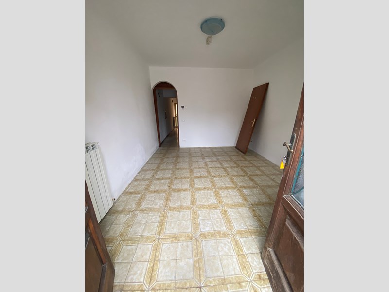 Casa Indipendente in Vendita a Lucca, zona S.ANNA, 170'000€, 136 m²