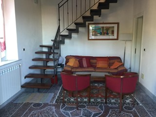 Casa Semi Indipendente in Vendita a Carrara, 230'000€, 90 m², arredato