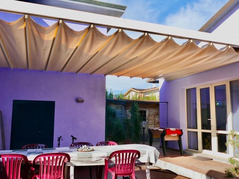 Villa in Vendita a Cascina, zona San Lorenzo Alle Corti, 550'000€, 300 m², arredato