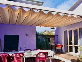 Villa in Vendita a Cascina, zona San Lorenzo Alle Corti, 550'000€, 300 m², arredato