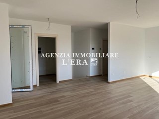 Villa bifamiliare in Vendita a Pontedera, 365'000€, 129 m², con Box