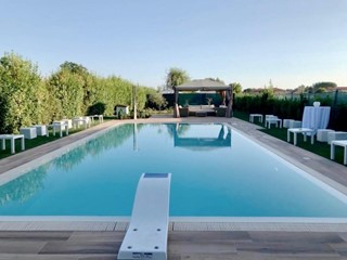 Villa in Vendita a San Giuliano Terme, zona Orzignano, 990'000€, 315 m²