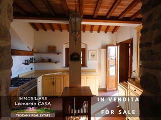 Casa di corte in Vendita a Vinci, 220'000€, 200 m², con Box