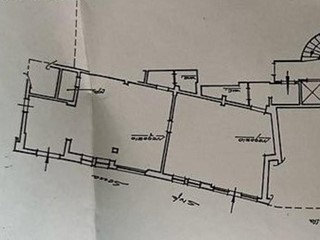 Immobile commerciale in Vendita a Siena, 400'000€, 165 m²