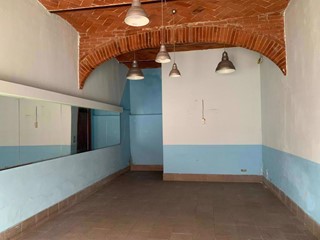 Negozio in Vendita a Arezzo, 45'000€, 40 m²