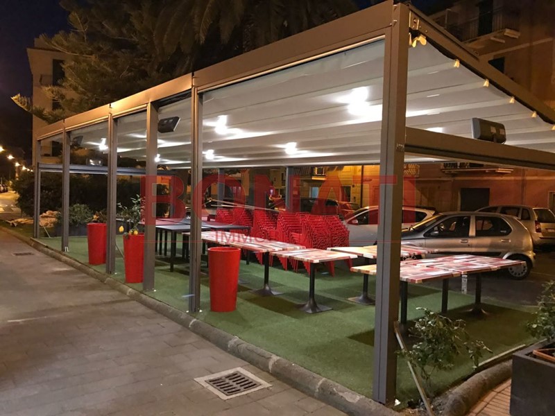 Attività commerciale in Vendita a Sestri Levante, 450'000€, 180 m², arredato