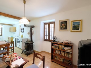 Casa Semi Indipendente in Vendita a Pareto, 65'000€, 147 m²