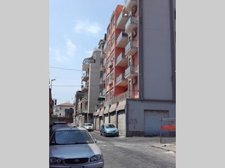 Trilocale in Vendita a Catania, zona Catania (CT), 98'000&euro;, 60 m², arredato