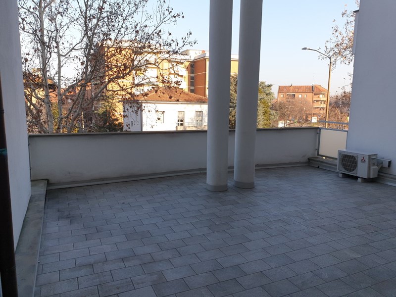 Bilocale in Vendita a Modena, zona crocetta, 210'000€, 90 m², arredato