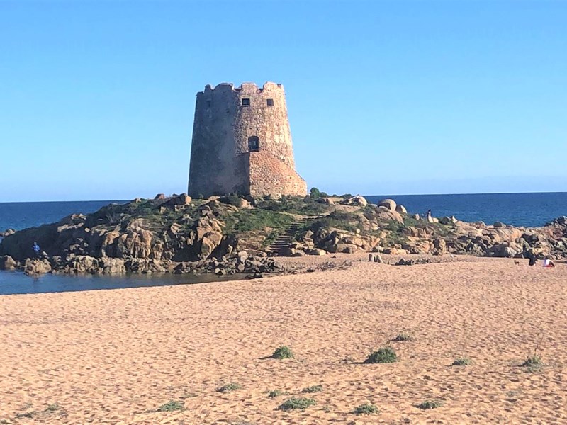 Casa Indipendente in Vendita a Bari Sardo, zona centro, 145'000€, 135 m², arredato, con Box