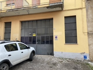 Magazzino in Vendita a Novafeltria, zona Via Cavour , 130'000€, 203 m²