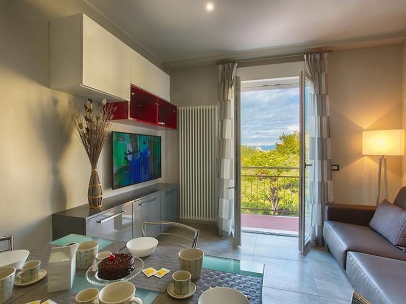 Bilocale in Affitto a Camaiore, zona Lido Di Camaiore, 15'000&euro;, 45 m², arredato