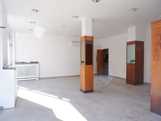 Ufficio in Affitto a Aosta, 530&euro;, 70 m²