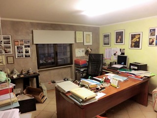 Ufficio in Vendita a Lucca, 110'000€, 65 m²