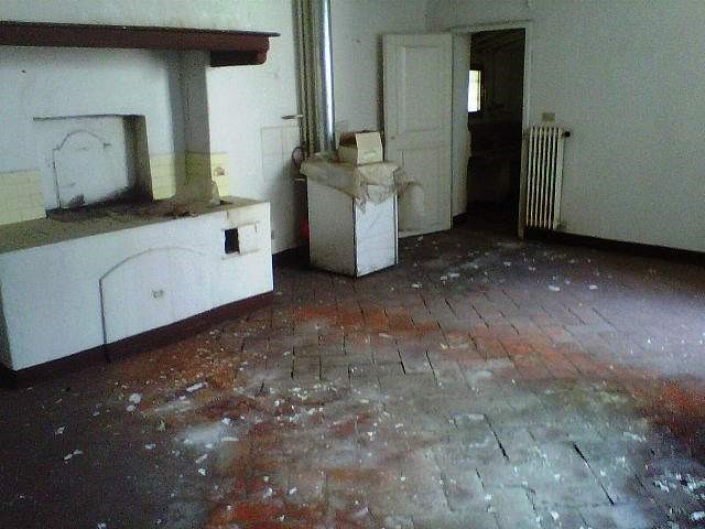 Appartamento in Vendita a Castelfranco di Sotto, 265'000€, 400 m²