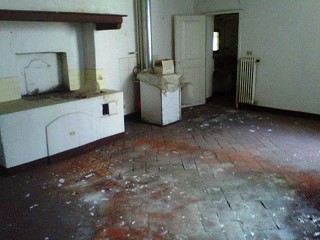 Appartamento in Vendita a Castelfranco di Sotto, 265'000€, 400 m²