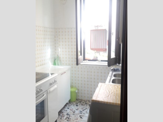 Casa Semi Indipendente in Vendita a Lamezia Terme, 70'000€, 200 m²