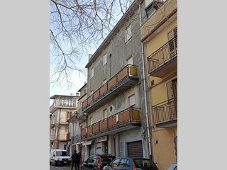 Casa Semi Indipendente in Vendita a Platania, 60'000€, 210 m²
