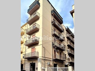 Monolocale in Vendita a Alcamo, zona ZONA CENTRO, 168'000€, 193 m², con Box