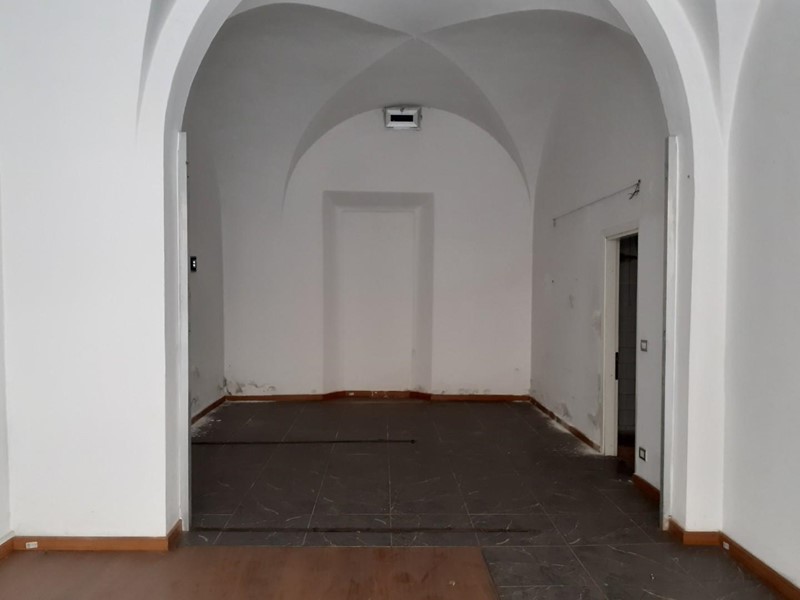 Immobile commerciale in Vendita a Pontedera, 19'000€, 34 m²