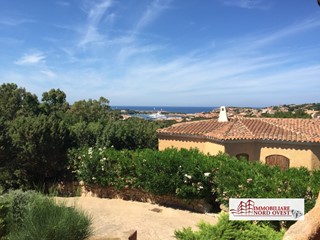 Villa in Affitto a Arzachena, 12'000€, 150 m²