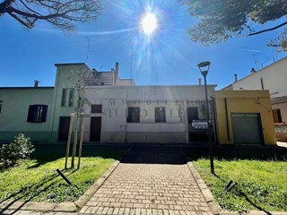 Casa Indipendente in Vendita a Sannicandro di Bari, 165'000€, 180 m²