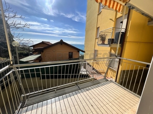 Quadrilocale in Vendita a Borgio Verezzi, 295'000€, 90 m², arredato