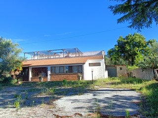 Immobile commerciale in Vendita a Pianopoli, 250'000€, 300 m²