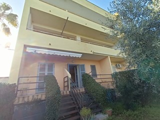 Quadrilocale in Vendita a Lamezia Terme, 140'000€, 100 m²