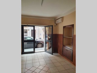 Immobile commerciale in Vendita a Lamezia Terme, 45'000€, 25 m²