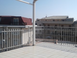 Quadrilocale in Vendita a Gizzeria, zona Gizzeria Lido, 60'000€, 90 m²